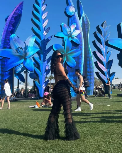 Sexy Tiered Mesh Flare Leggings - Image 4