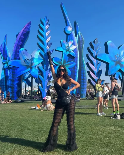 Sexy Tiered Mesh Flare Leggings - Image 2
