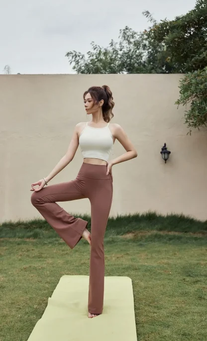 Chic Breathable Flare Leggings - Image 4